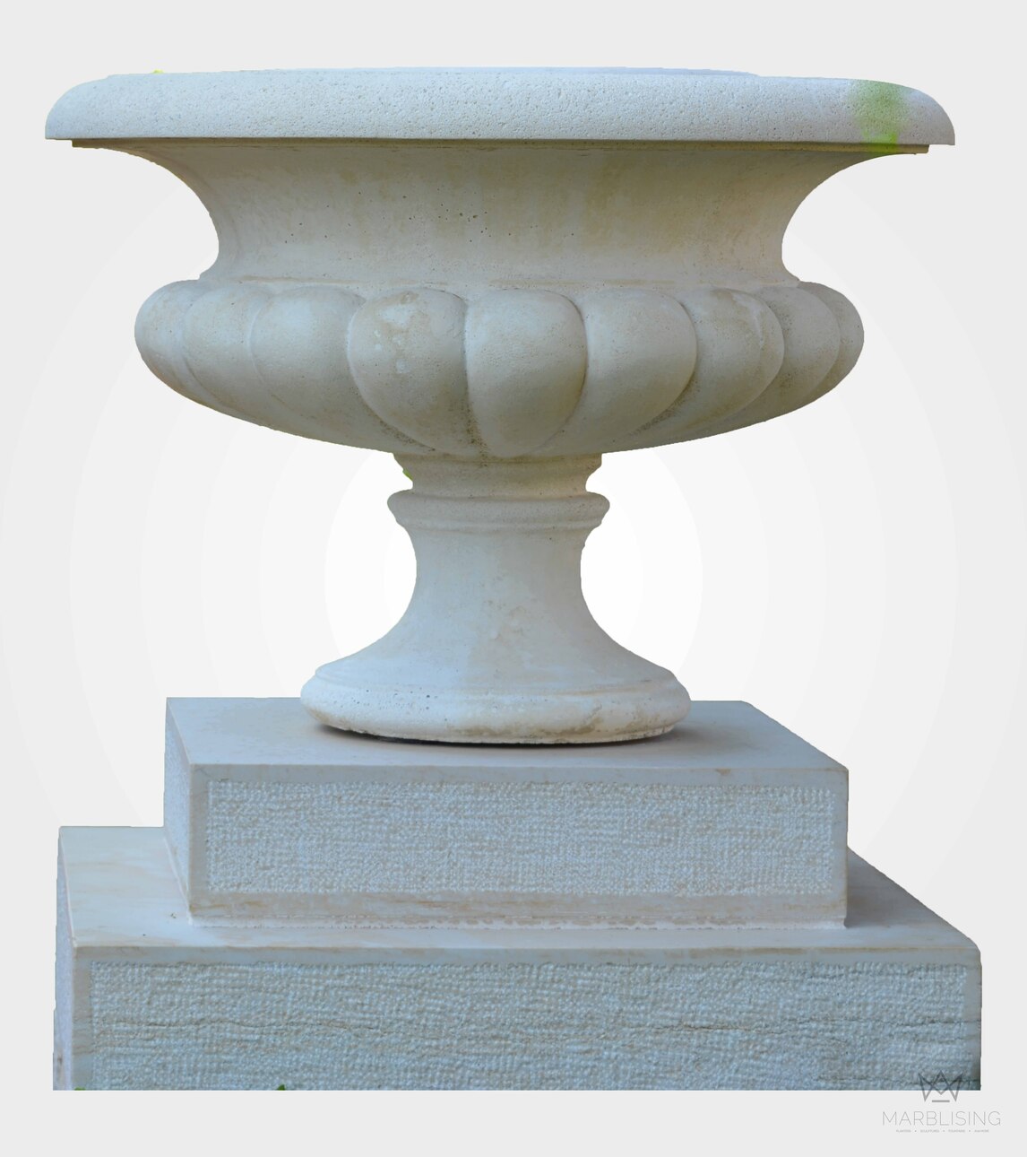 L'Aquila 2 Fluted Planter with Footed Pedestal