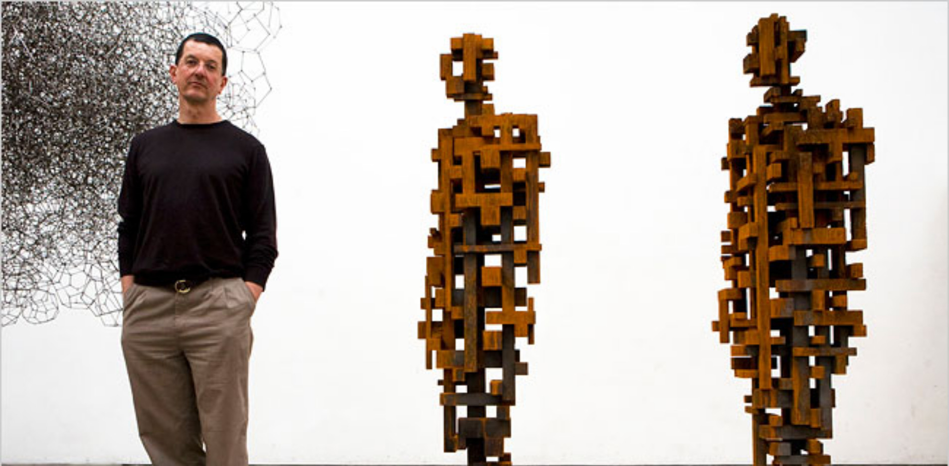  - TOP 10 LIVING SCULPTORS WHO ARE CHANGING THE COURSE OF THE ART WORLD TODAY
